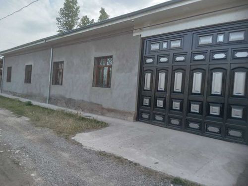9-комнатный дом, 1377 м²