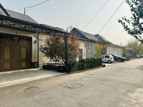 4-room house, 300 m²