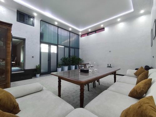 4-комнатный дом, 300 м²