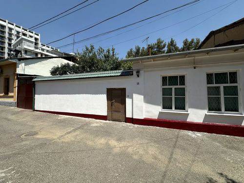4-xonali uy, 270 m²