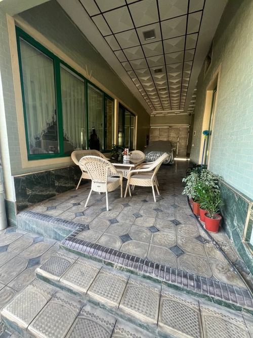 6-xonali uy, 382 m²