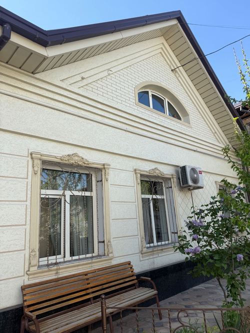 7-комнатный дом, 200 м²