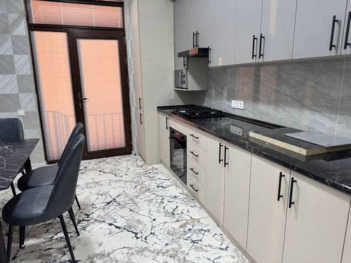 3-комнатная квартира, 80 м²