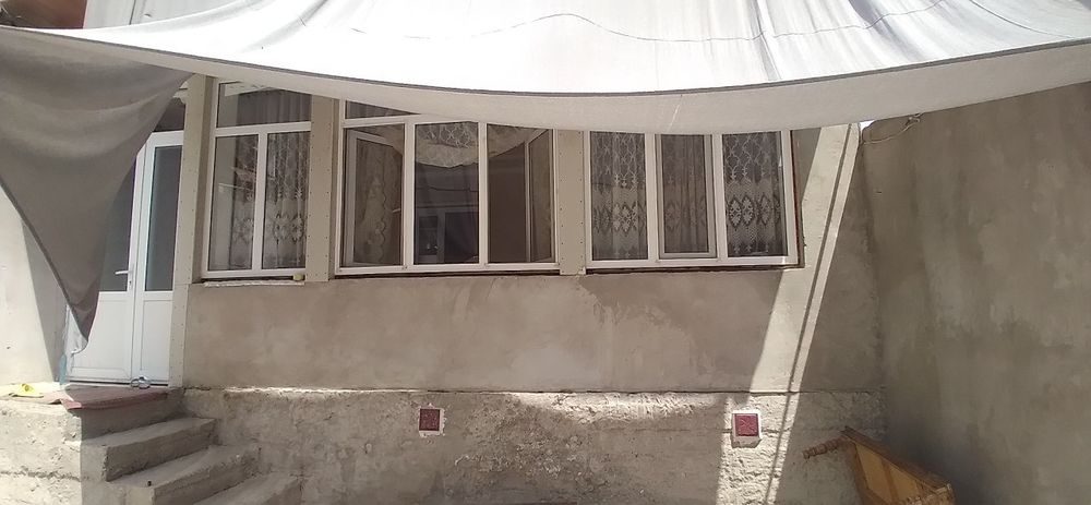 4-room dacha, 3000 m², Fergana, for sale