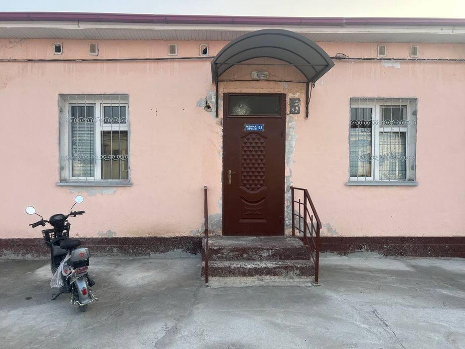 3-room house, 200 m², Gulistan, for sale