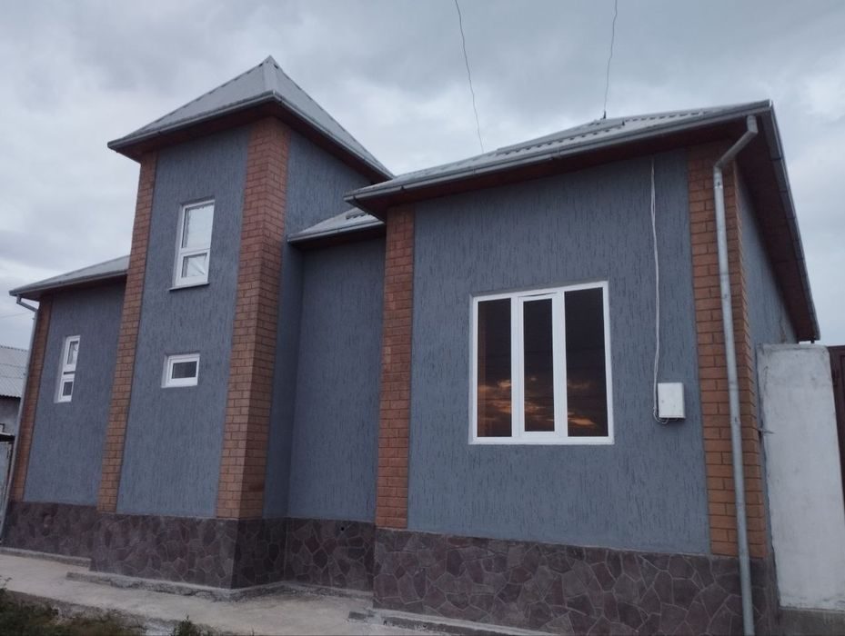 4-room house, 750 m², Gulistan, for sale