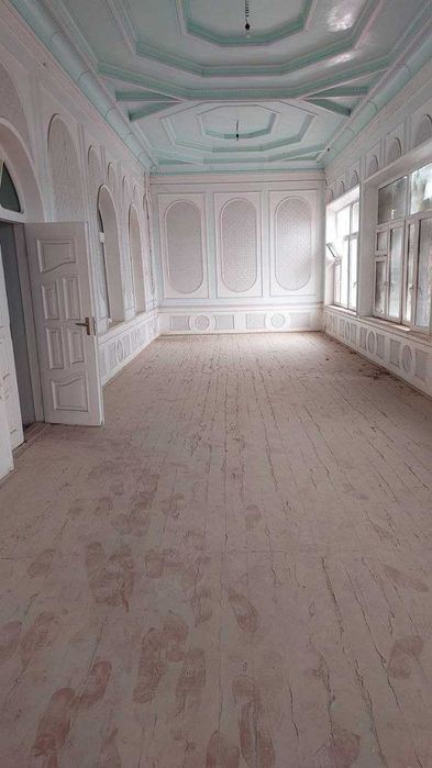 12-комнатный дом, 8000 м²