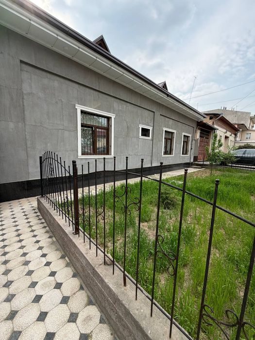 Циолковского, Олтинтепа, продаётся дом по цене земельного участка