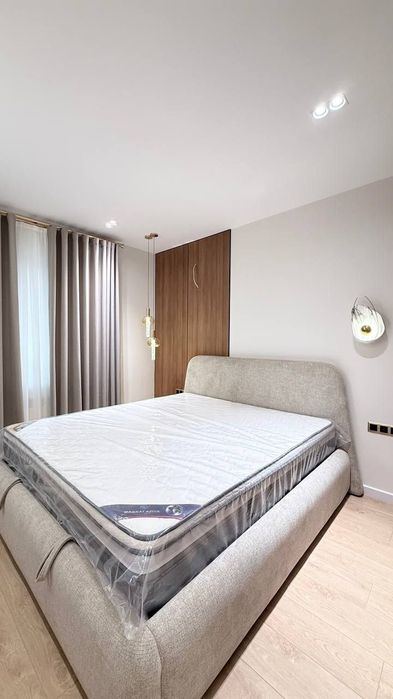 4-xonali kvartira, 140 m²