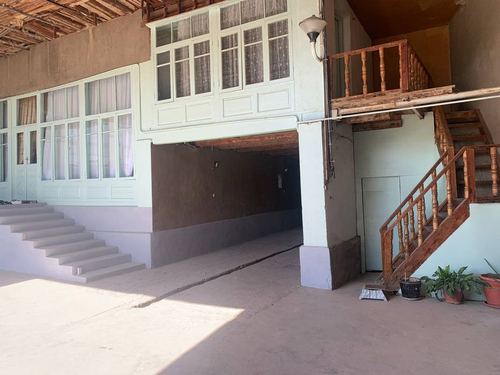 10-комнатный дом, 18000 м²