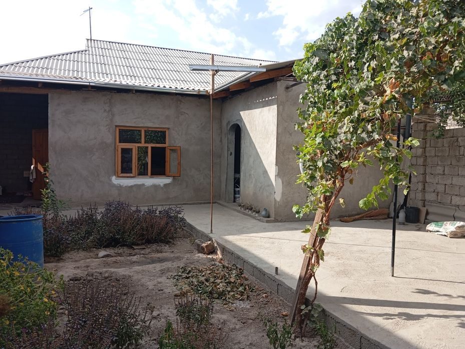 5-room house, 4 m², Нурафшан (Тойтепа), for sale