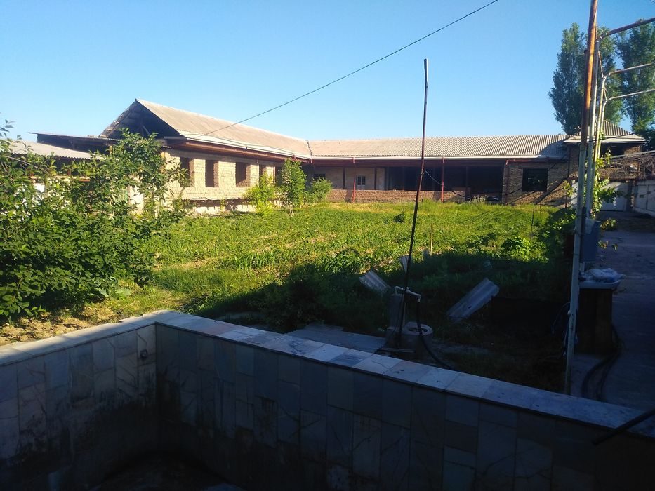 12-room dacha, 18 m², Нурафшан (Тойтепа), for sale