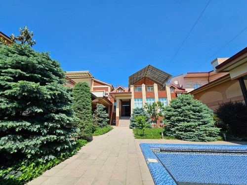 7-room house, 500 m²