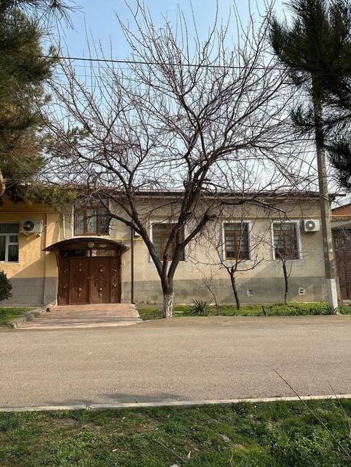 5-room house, 350 m²