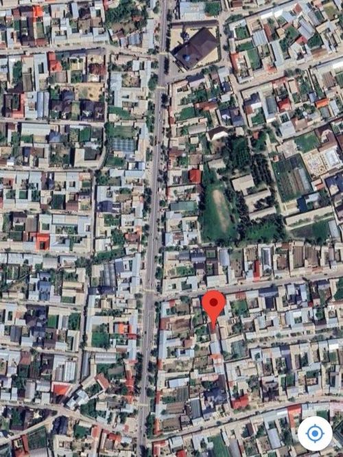 3-room house, 5500 m²