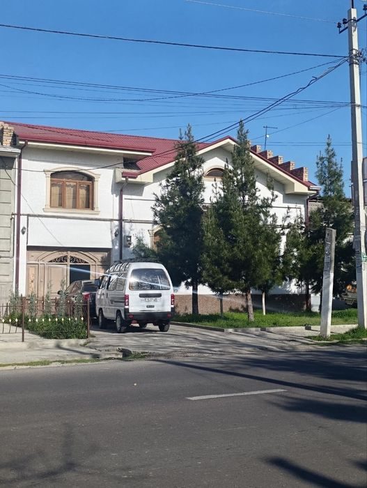 8.Сотик Еркинда Олим-Полвонда 10/хонали 300.000.$