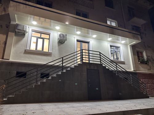 Продается нежилое помещение вдоль дороги 200м2 - Яккасарай | Братские