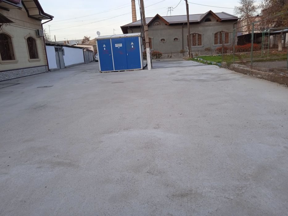 8-комнатный дом, 6 м², Янгиюль, на продажу