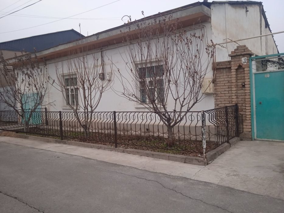 6-комнатный дом, 8 м², Янгиюль, на продажу