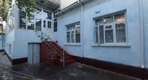 12-комнатный дом, 1100 м²
