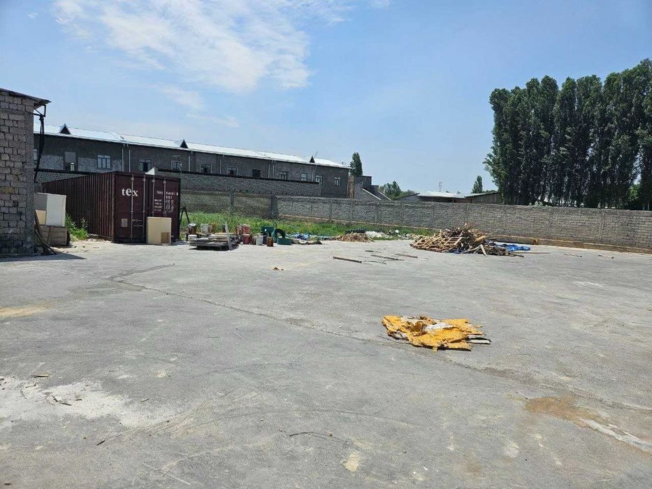 Продаю участок 26 соток ор-р Ханабад вдоль дороги 1 линия