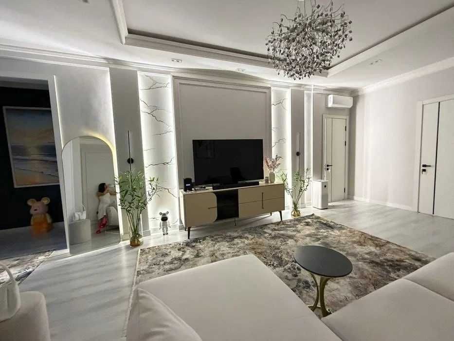 4-комнатная квартира, 132 м², 8/10 эт, Ташкент, Мирзо-Улугбекский район, на продажу
