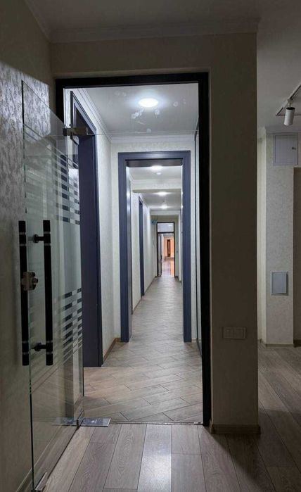 Метро Минор. ЖК Казахстан.  Аренда офиса 252 м2.