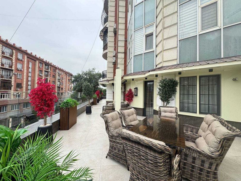 5-комнатная квартира, 330 м², 3/7 эт, Ташкент, Мирабадский район, на продажу