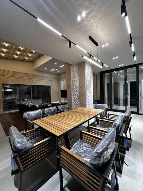 3-комнатная квартира, 250 м²