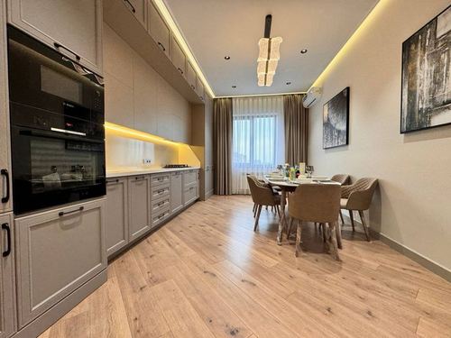 4-room apartment, 135 m²