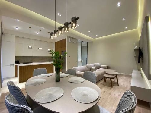 2-комнатная квартира, 77 м²