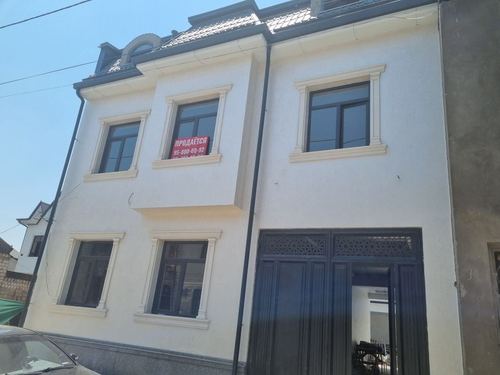 8-xonali uy, 420 m²