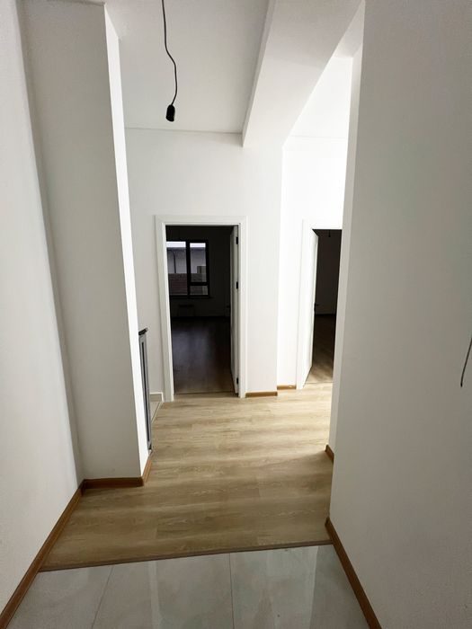 4-xonali kvartira, 130 m², 1/5 qavat, Toshkent, Sergeli tumani, sotuvga