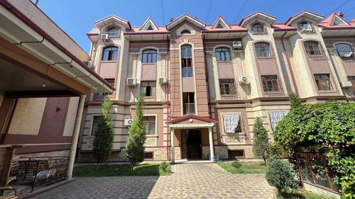 5-комнатная квартира, 178 м²