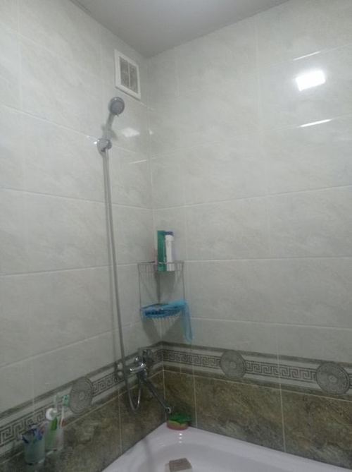 3-xonali kvartira, 70 m²