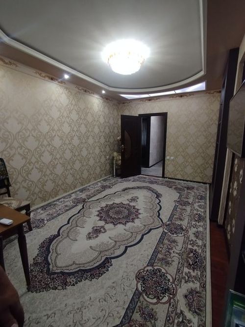 3-xonali kvartira, 70 m²