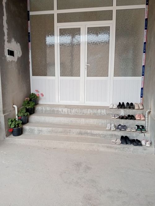 6-room house, 8 m²