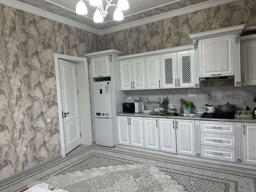 7-room house, 400 m²