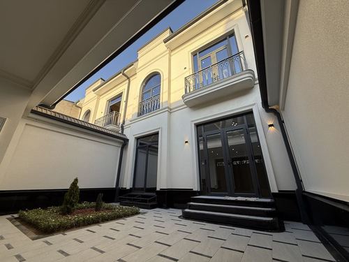 6-room house, 200 m²