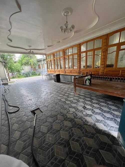 7-room house, 5000 m²