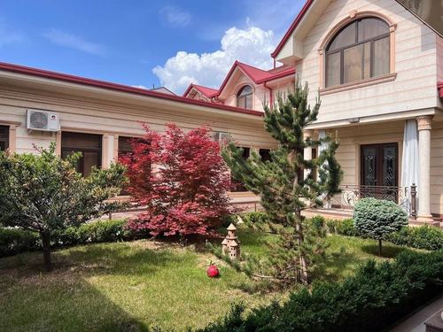 7-room cottage, 600 m²