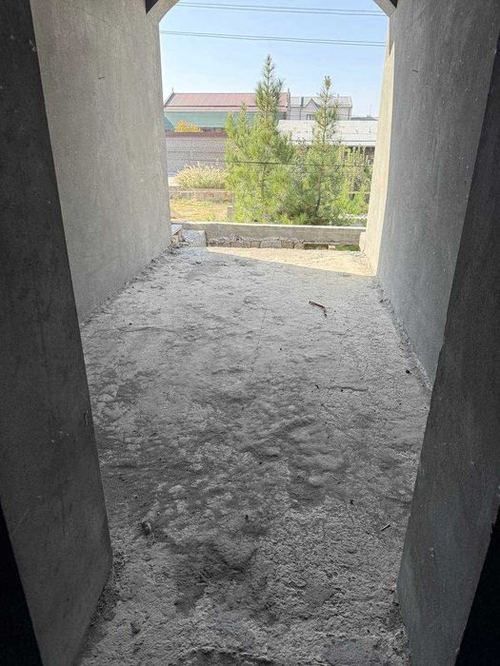 12-room house, 6 m²