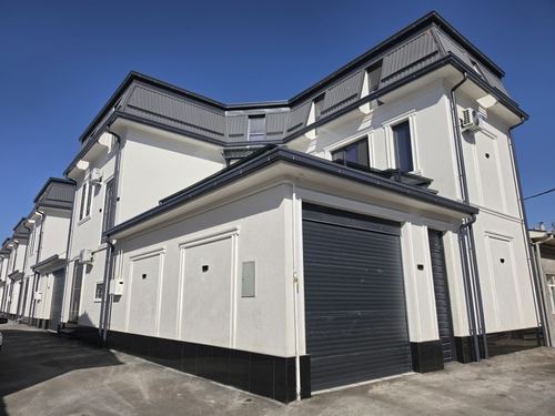 6-room house, 480 m²