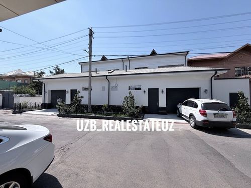 5-room house, 330 m²