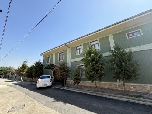 7-room house, 1 m²