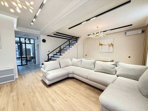 4-room apartment, 140 m²