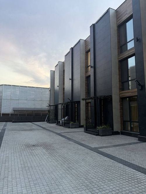5-комнатная квартира, 237 м²