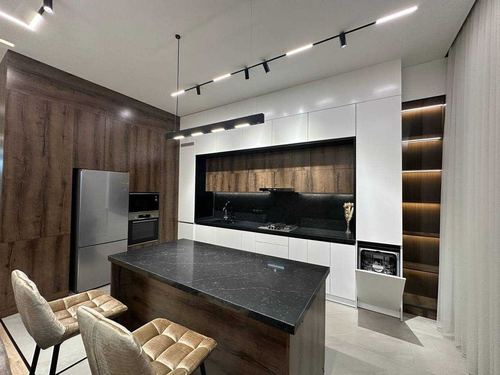 2-комнатная квартира, 83 м²
