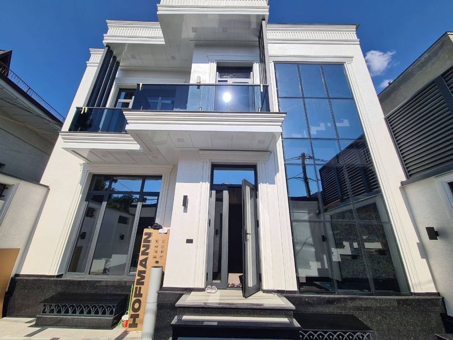 6-комнатный дом, 420 м², Ташкент, Мирзо-Улугбекский район, на продажу