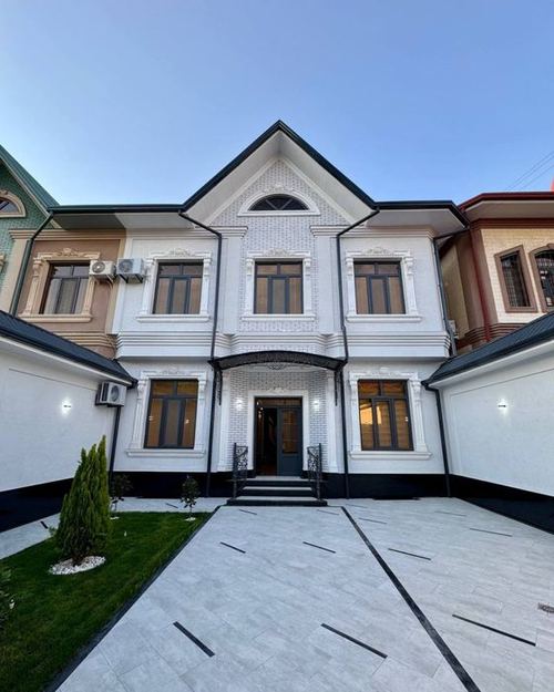 5-комнатный дом, 370 м²